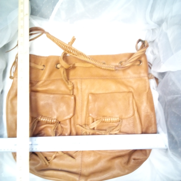 Tan Leather Shoulder Bag with Slouchy Design - Picture 1 of 4